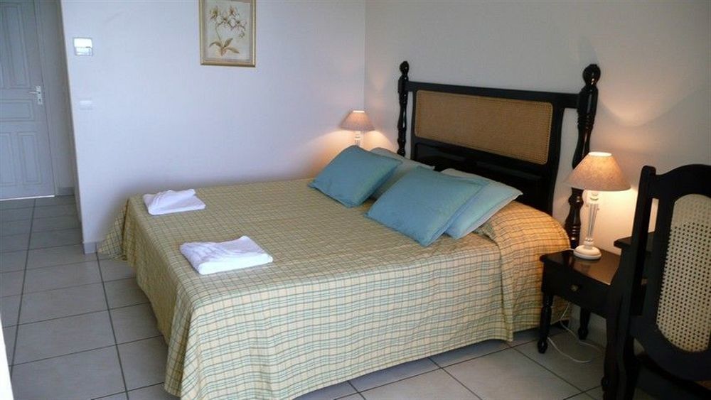 Hotel Amaudo แซงต์-ฟรองซัวส์ ภายนอก รูปภาพ
