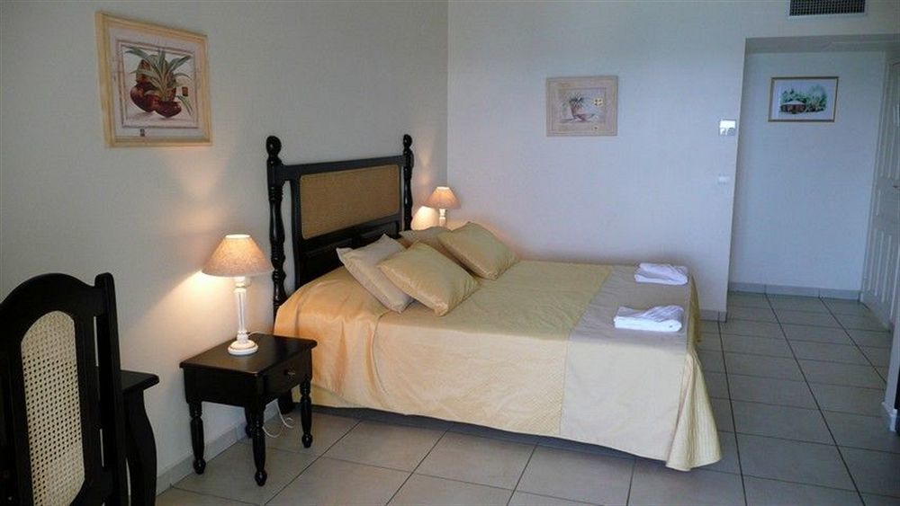 Hotel Amaudo แซงต์-ฟรองซัวส์ ภายนอก รูปภาพ